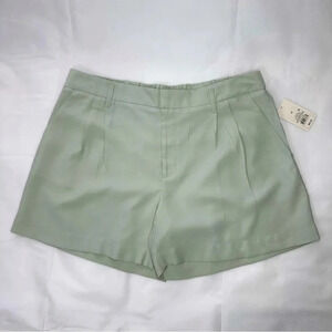 A New Day Womens shorts Light Green  Size 16 Casual Shorts NEW w/TAGS